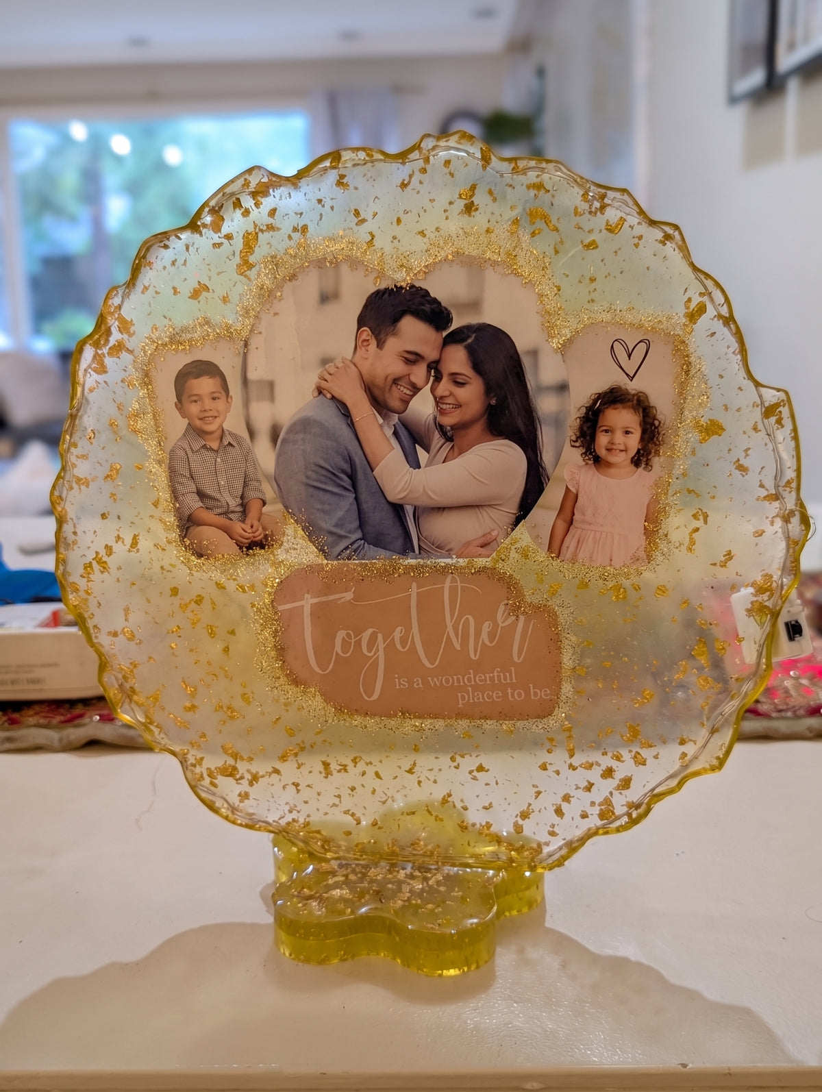 Custom Light-Up Resin Photo Display | Romantic Anniversary & Family Gift Frame